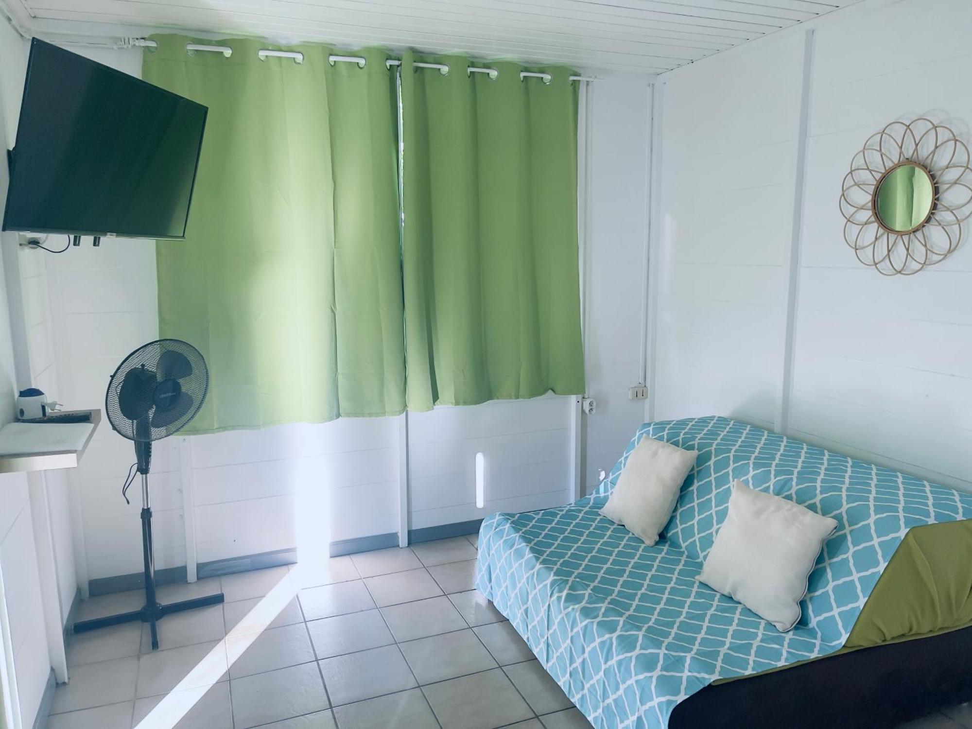 Tuatahi Beach Lodge Punaauia  Εξωτερικό φωτογραφία
