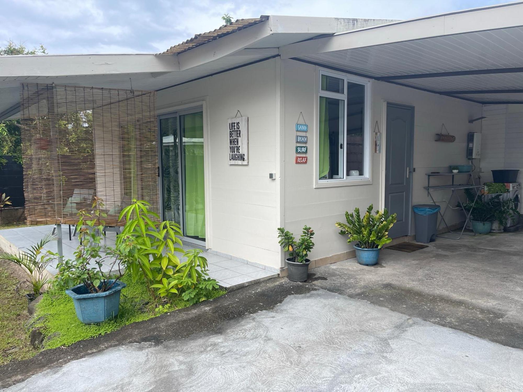 Tuatahi Beach Lodge Punaauia  Εξωτερικό φωτογραφία